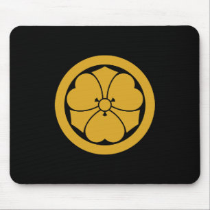 Mousepad Trevo-de-quatro-folhas com espadas em círculo 1