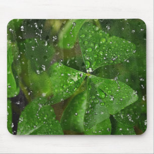 Mousepad Trevo irlandês com pingos de chuva