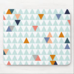 Mousepad Triângulos de Campfire<br><div class="desc">Padrão do triângulo retrorreflector com apenas a quantidade certa de pop.</div>