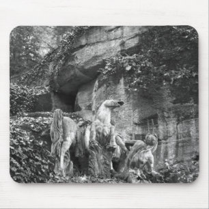 Mousepad Tritons que preparam dois cavalos do sol