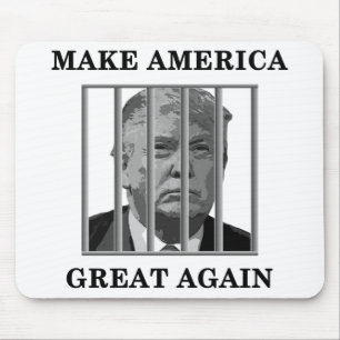 Mousepad Trump atrás de Bares