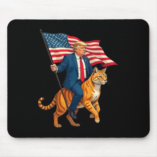 Mousepad Trump Dirigindo Um Gato Segurando Bandeira America (Frente)