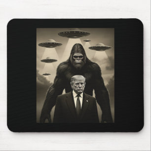 Mousepad Trump Pé Grande Ufo Encontro Alienígena Invasão Ua