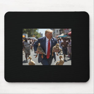 Mousepad Trump Segurando Pato E Gato Votando Pets Para Tru