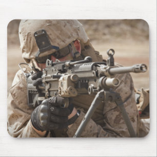 Mousepad Um artilheiro da arma automática do pelotão