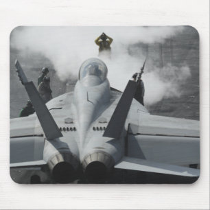 Mousepad Um diretor da plataforma de vôo sinaliza um