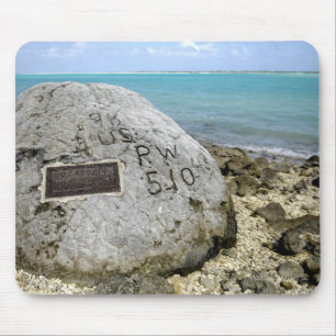 Mousepad Um memorial aos prisioneiros de guerra na Ilha