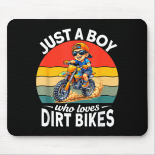 Mousepad Um menino que ama bicicletas de terra motocross en