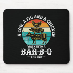 Mousepad Um Porco, Uma Galinha E Uma Vaca Entram Em Um Chur