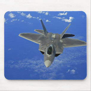 Mousepad Um raptor da força aérea de E.U.F-22 em vôo per