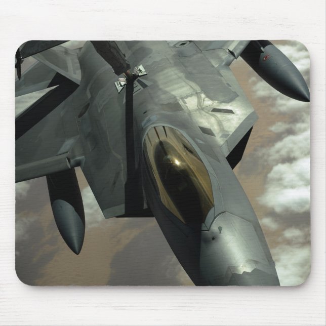 Mousepad Um Raptor F-22 da Força Aérea dos EUA é reabasteci (Frente)