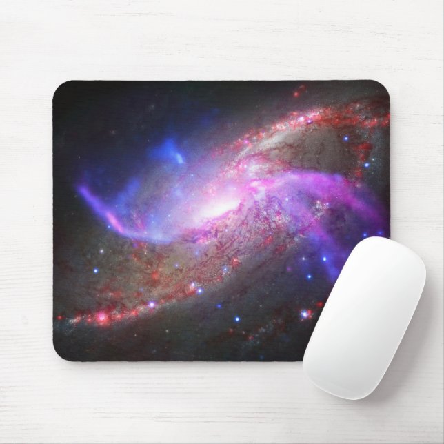 Mousepad Um Show De Luz Galáctica Na Galáxia Espiral Ngc 42 (Com mouse)