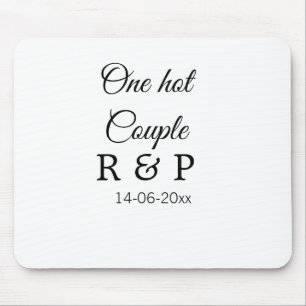 Mousepad Um texto de data da letra inicial do nome do casal