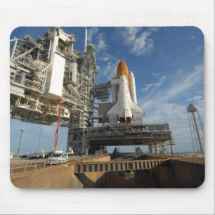 Mousepad Um vaivém espacial Atlantis da vista na plataform