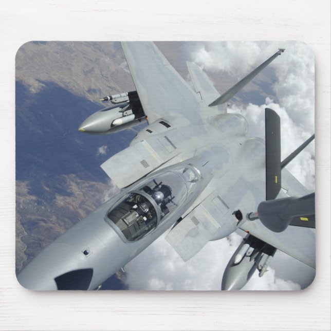 Mousepad Uma águia F-15 se afasta de um KC-135 (Frente)
