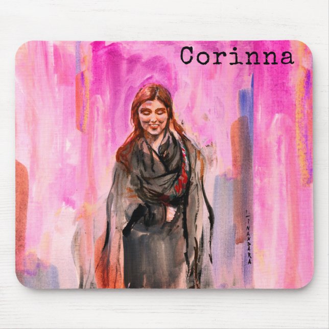 Mousepad Uma garota sorridente em preto, fundo rosa (Frente)