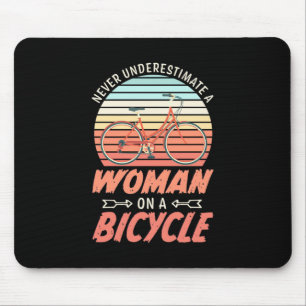 Mousepad Uma Mulher Numa Bicicleta