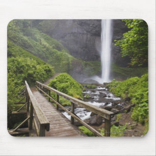 Mousepad Uma ponte sobre o Rio Columbia e quedas de