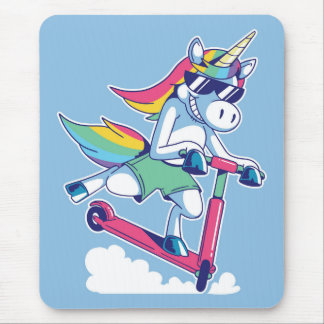 Mousepad Unicórnio num Patinete