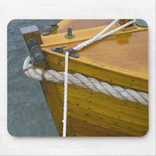 Mousepad Veleiro de madeira na água
