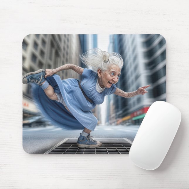 Mousepad Velha Senhora em um Ventilador da Rua Windy (Com mouse)