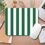 Mousepad Vintage Garrafa Clássica Garrafa Verde e Branca<br><div class="desc">O padrão de listras Verde e Branca é um padrão do passado, caracterizado por listras verdes e brancas paralelas de garrafas de várias larguras que se repetem ao longo do padrão. Esse padrão se refere ao estilo clássico e é caracterizado por sutileza e elegância. As cores verde e branco da...</div>