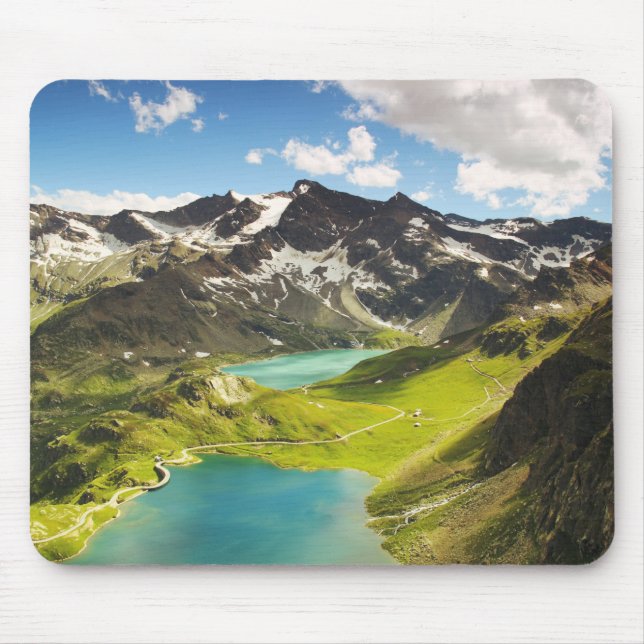 Mousepad Vista aérea de montanha e corpo de água (Frente)