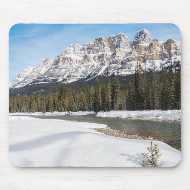 Mousepad Vista majestosa da montanha Castle no inverno (Frente)