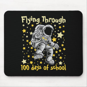 Mousepad Voando Por 100 Dias De Astron Do 100º Dia Da Escol