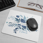 Mousepad Wild Azure | Azul Botânico Personalizado<br><div class="desc">O logotipo botânico elegante mousepad design apresenta o seu nome e/ou nome comercial enquadrado por uma borda de folhagem de aquarela em tons de gelo azuis,  ardósias e girassóis. Concebido para corresponder à nossa coleção do Azure Selvagem.</div>