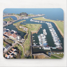 Mousepad Willemstad in Nederland met moderne haven.