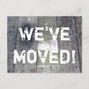 Movendo cartões postais   velhas pranchas de madei