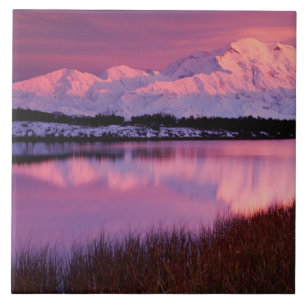 Mt. Denali ao pôr do sol a partir do Reflection Po