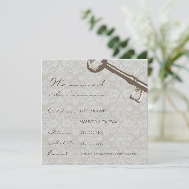 Mudamos O Modelo De Anúncio Em Movimento (Em pé/Frente)