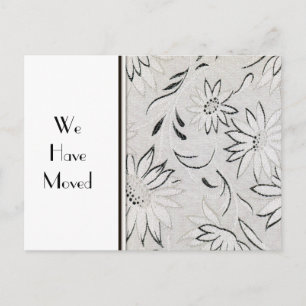 Mudança preto e branco elegante do modelo de