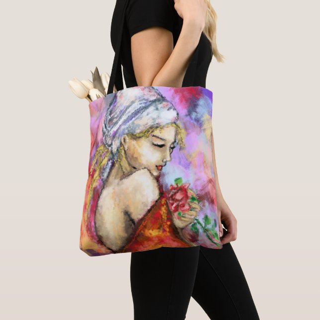 Mulher com Rosa Tote Bag (Close Up)
