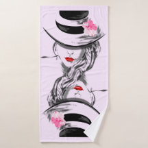 Mulher com Toalha de Banho Rosa de Chapéu
