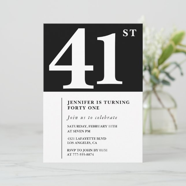 Mulher Elegante 41 rua convite de aniversário Chic (Em pé/Frente)