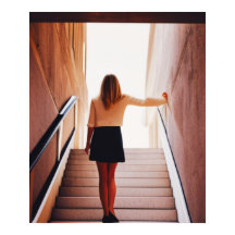 Mulher em Escadas AI Art Poster