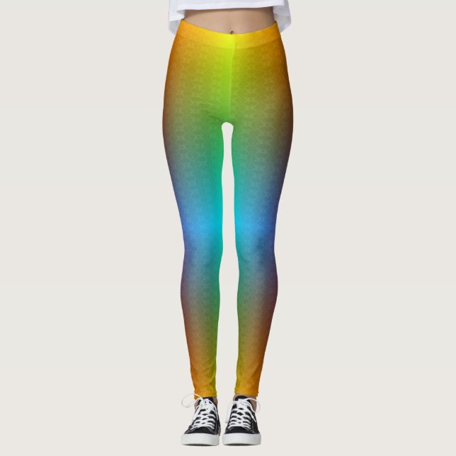Mulher em leggings com gradiente de arco-íris com  (Frente)