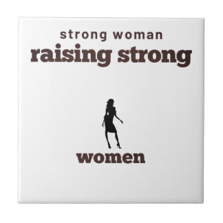 mulher forte, elevando mulheres fortes