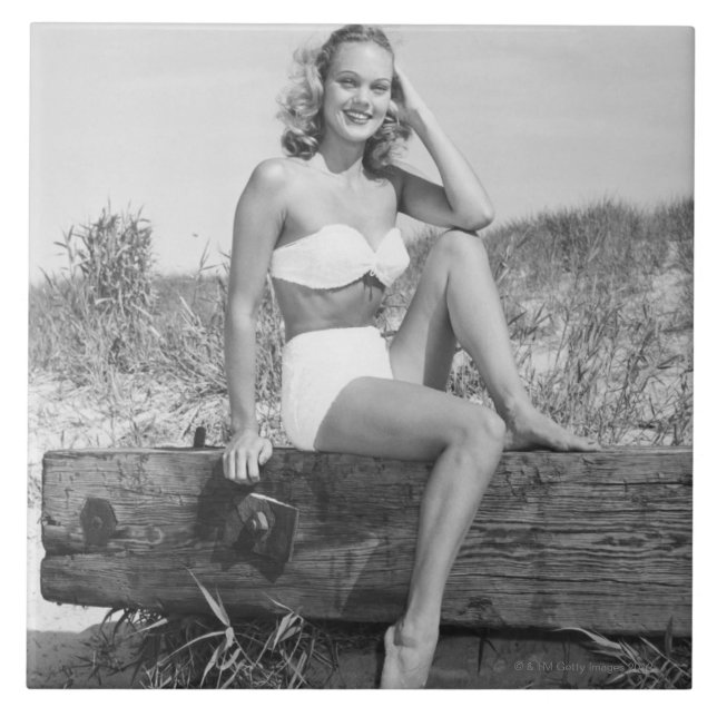 Mulher no biquini (Frente)