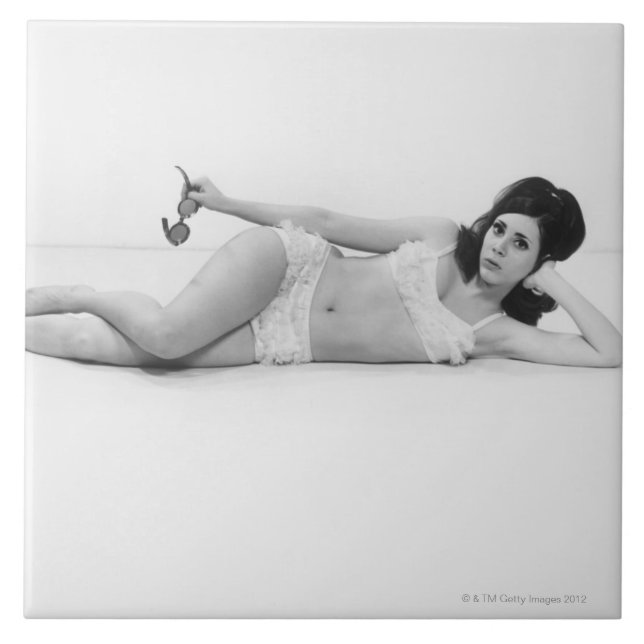 Mulher no roupa de banho (Frente)