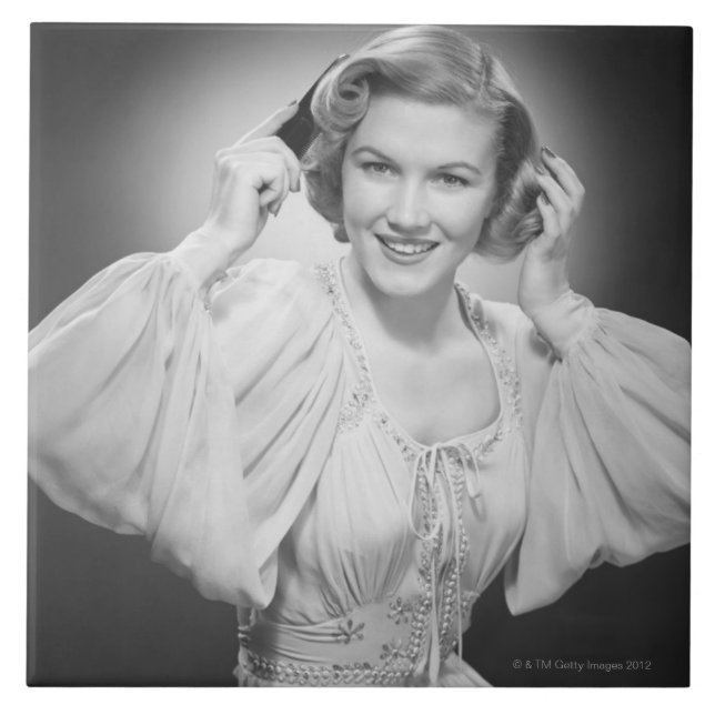 Mulher no vestido 2 (Frente)