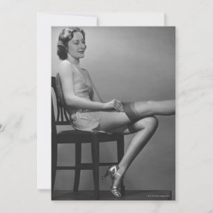 Mulher Sentada em Cadeira
