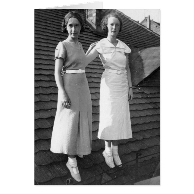 Mulheres estranhas no cartão do telhado (Frente)