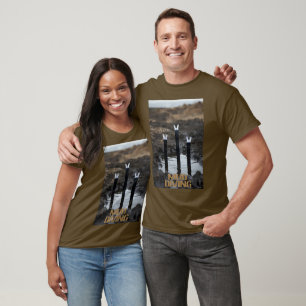 Mulheres mergulhando na lama camiseta marrom