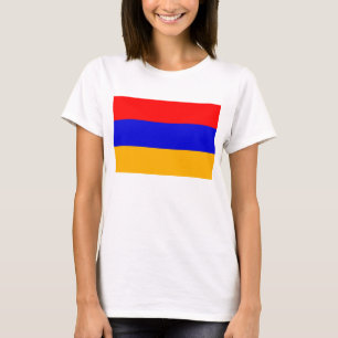 Mulheres na Camisa com Bandeira da Armênia