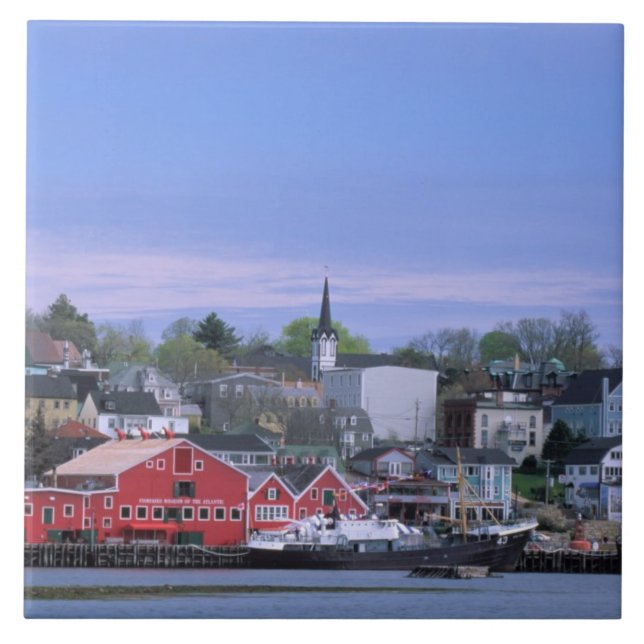 N.A. Canadá, Nova Escócia. Uma vista de Lunenburg, (Frente)