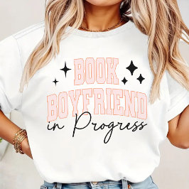 Namorado do Livro em Camisa em Andamento, Presente